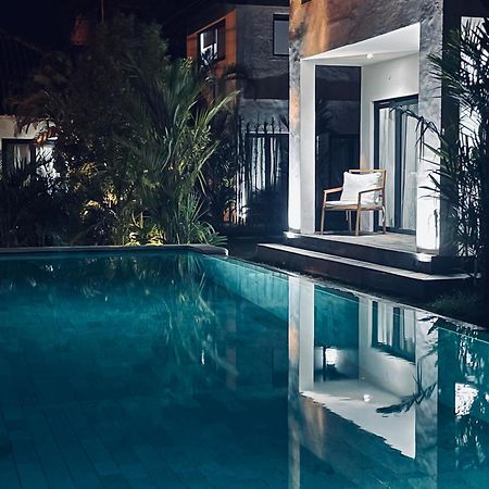 Hola Villas & Lofts Uluwatu エクステリア 写真